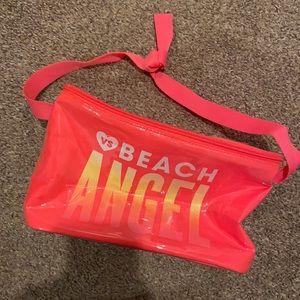 Victoria’s Secret Beach Angel Mini Packable Cooler
